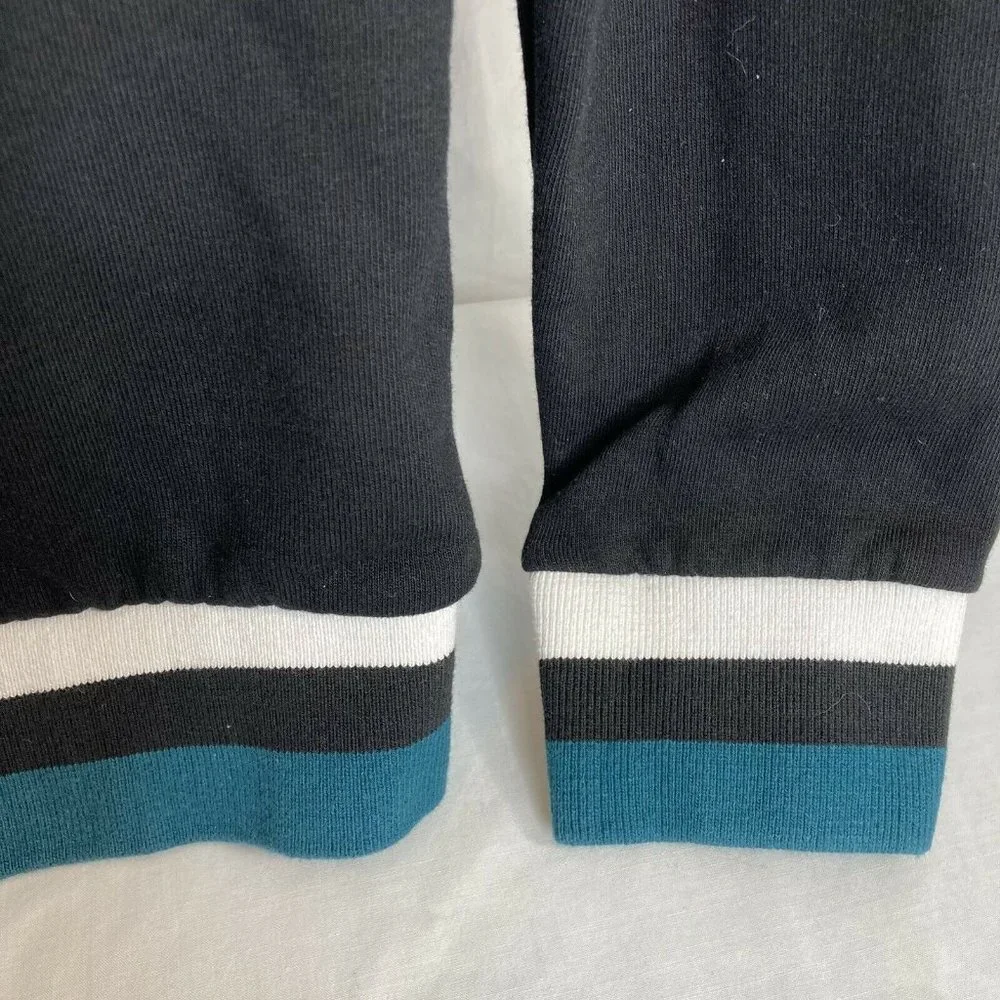 Bee Inspired Brand Signature Crew Sweatshirt B33 Black Medium Athletic Unisex